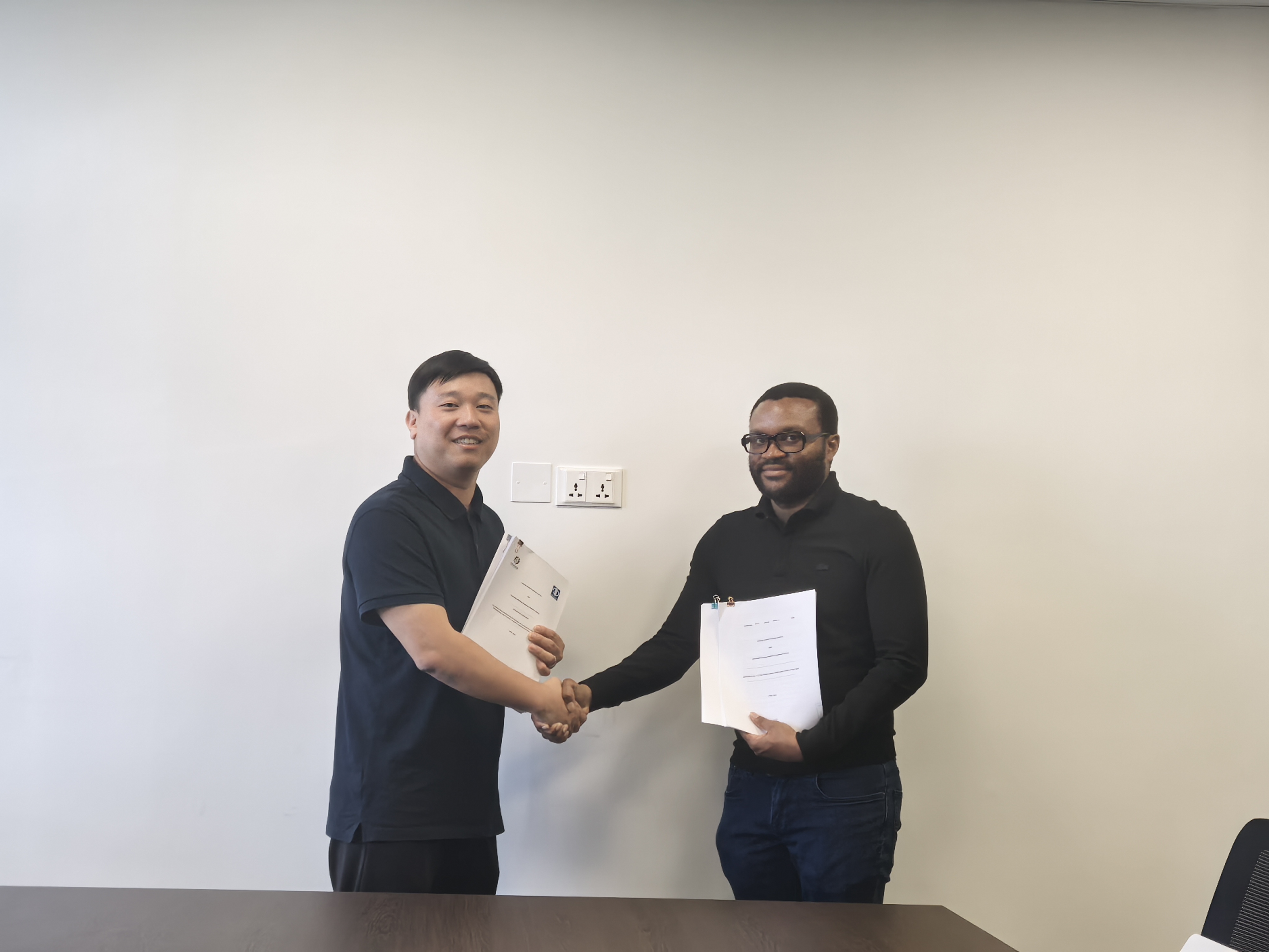 中矿卡通巴矿业与赞比亚Konona公司签署电力协议